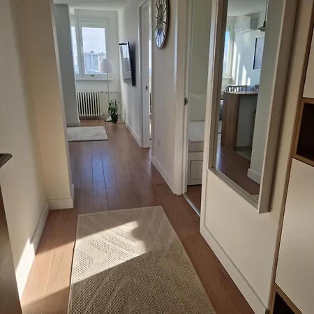 아파트 Royal Novi Mercator