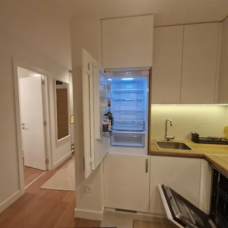 Royal Novi Mercator 베오그라드