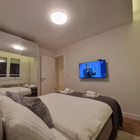 Royal Novi Mercator Apartmán *