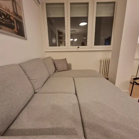 Royal Novi Mercator * 베오그라드